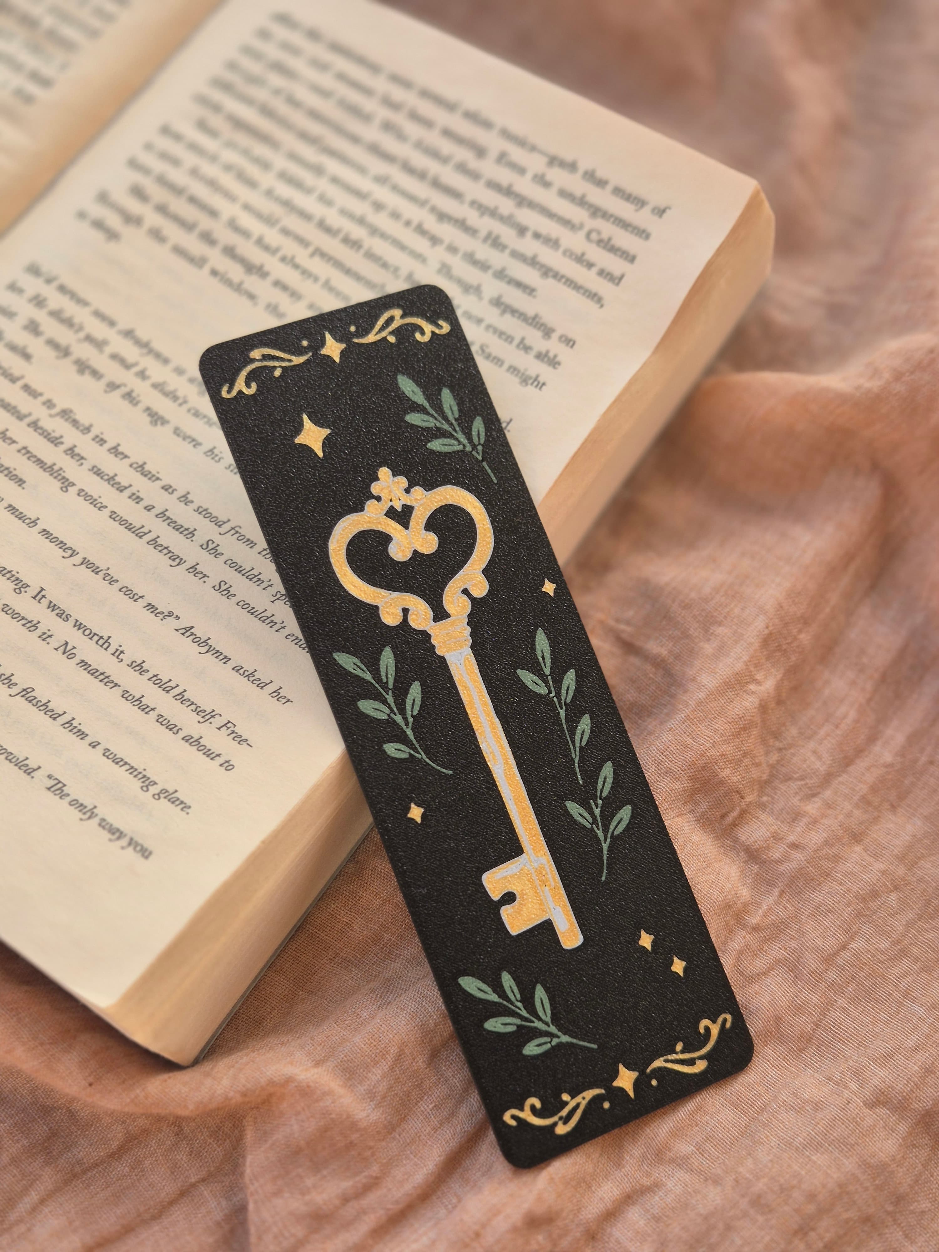 Gothic Bookmark Wolf Key Fantasy, gallery image 3