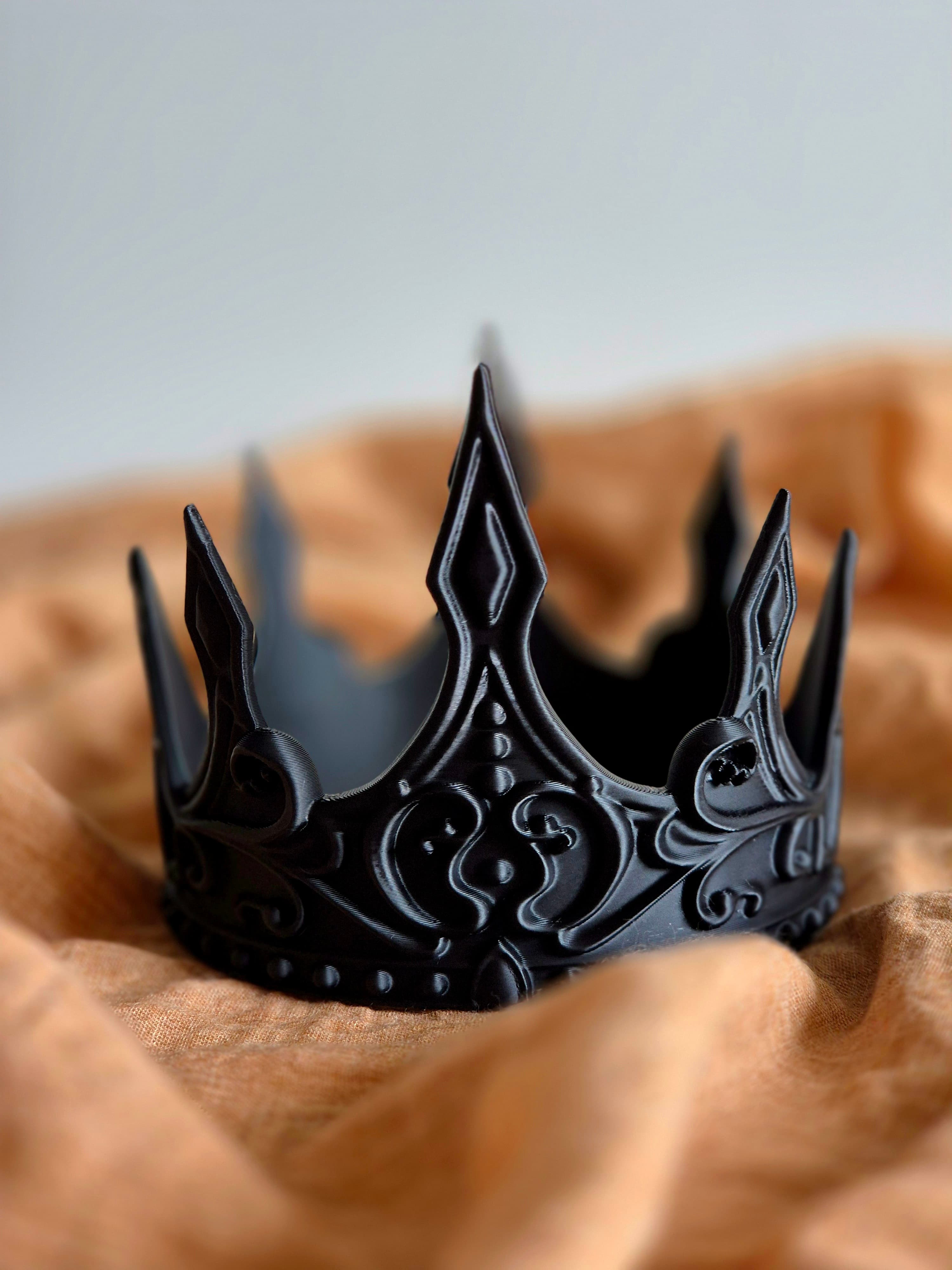 Fantasy Crown Bookshelf Decor, gallery image 2